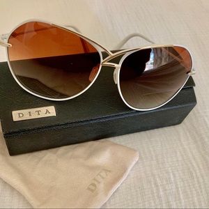 Dita Xanadu white sunglasses